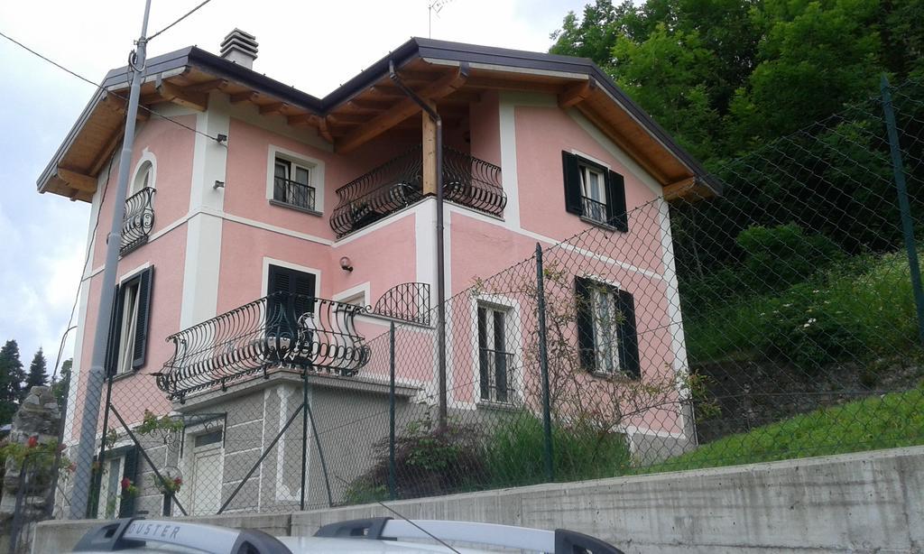 La Villa Morandi Marzio Luaran gambar